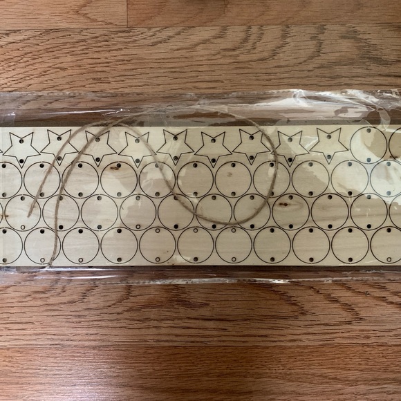 Birthday Tracker Plaque – Wooden Calendar with Cupcake Design - Picture 2 of 2